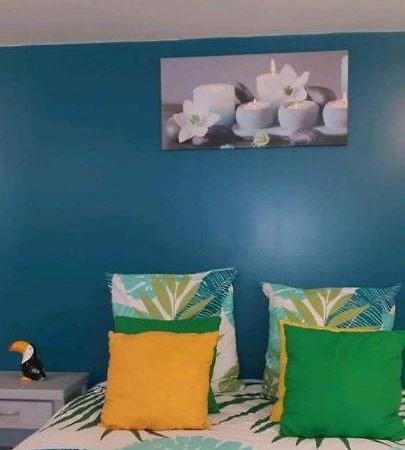 Happy Bed & Breakfast Cholet Bagian luar foto